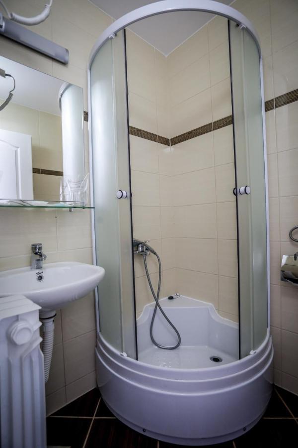 Hotel Bob Sarajevo Bagian luar foto