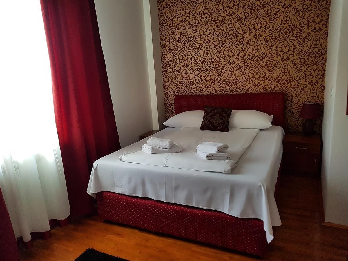 Hotel Bob Sarajevo Bagian luar foto