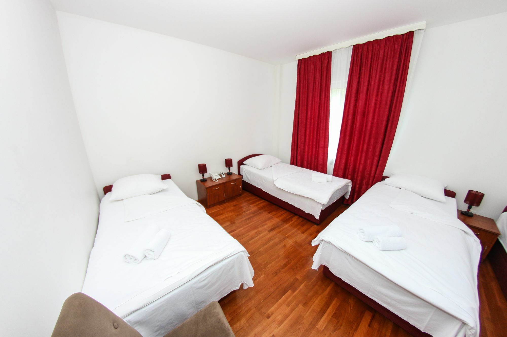 Hotel Bob Sarajevo Bagian luar foto